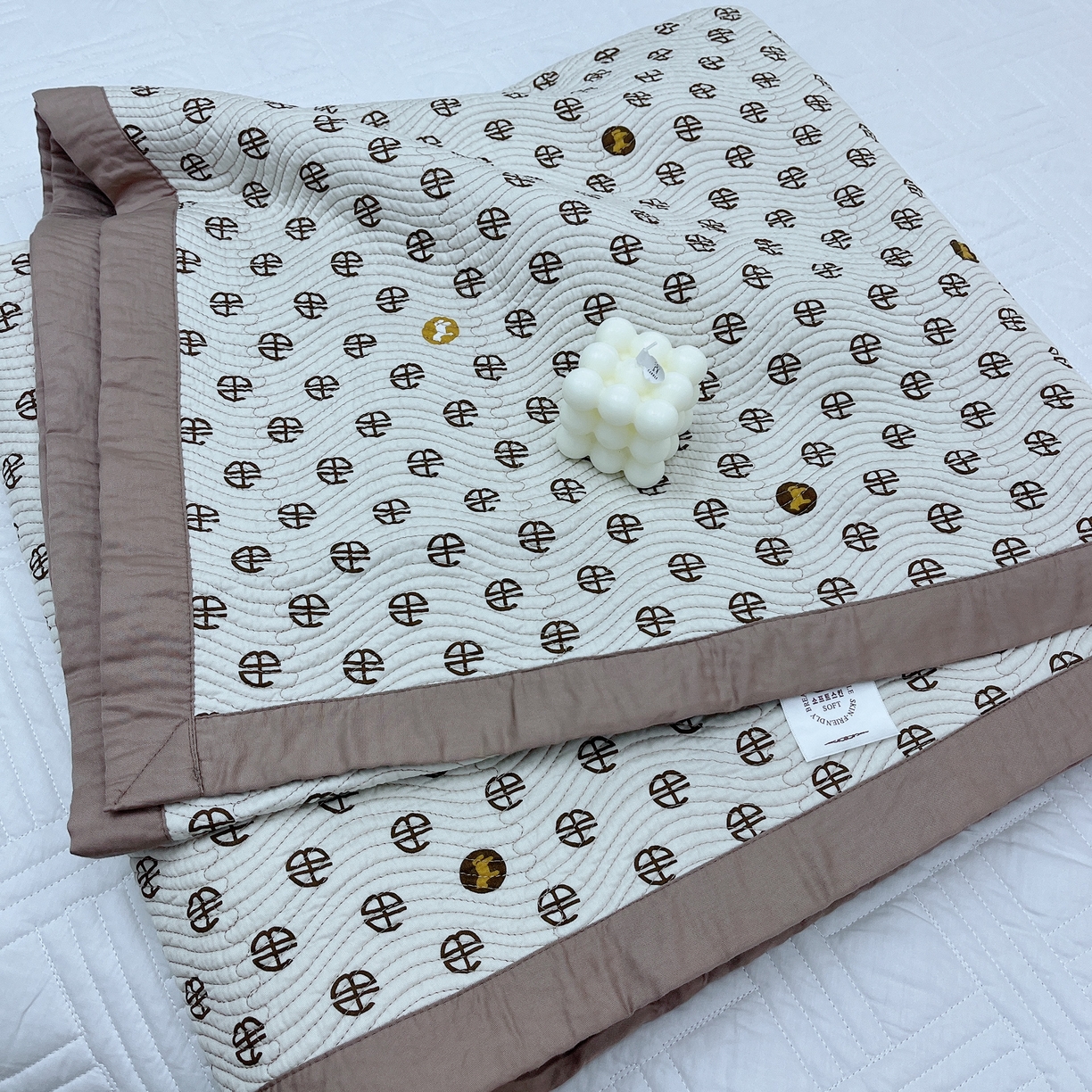 91家纺网 家纺一手货源 找家纺 暖居 2024新款莫代尔砂洗凉感双面天丝单件床盖可铺可盖规格