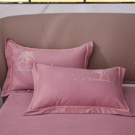 艾迪尚家纺 2025新款纯色生态磨毛绣花单枕套 幸福树-豆沙
