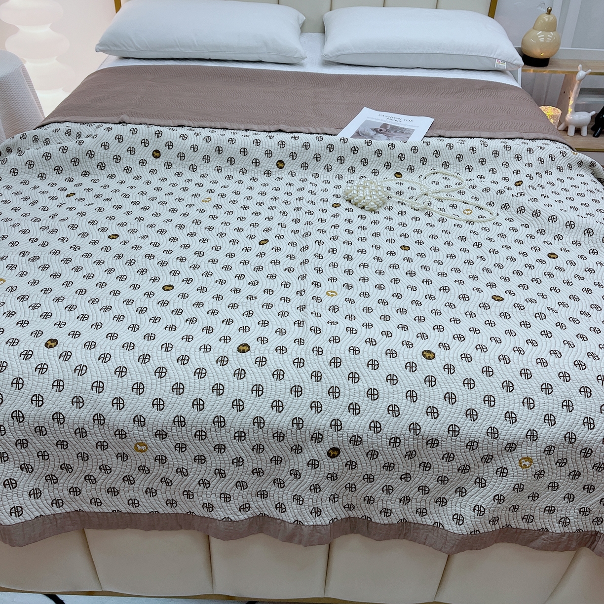 91家纺网 家纺一手货源 找家纺 暖居 2024新款莫代尔砂洗凉感双面天丝单件床盖可铺可盖规格