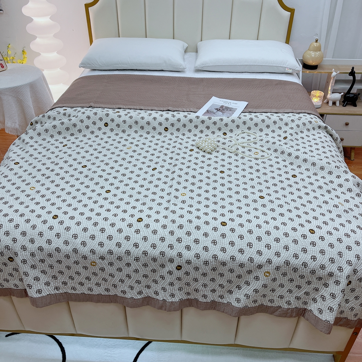 91家纺网 家纺一手货源 找家纺 暖居 2024新款莫代尔砂洗凉感双面天丝单件床盖可铺可盖规格