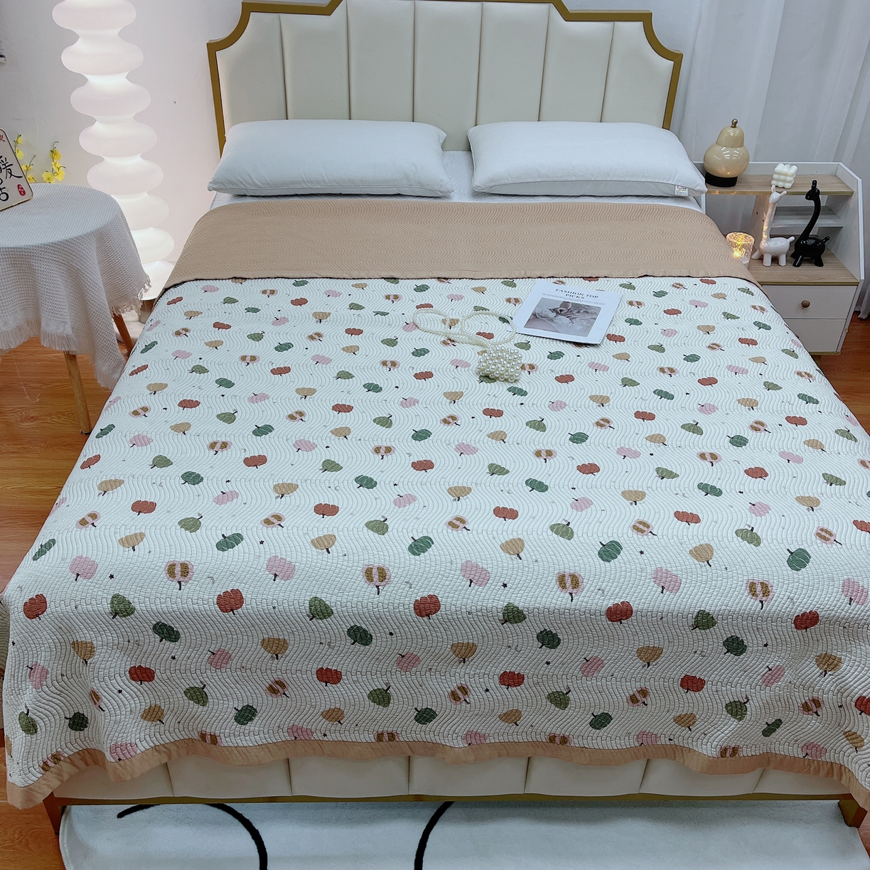 91家纺网 家纺一手货源 找家纺 暖居 2024新款莫代尔砂洗凉感双面天丝单件床盖可铺可盖南瓜黄