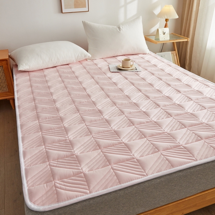 91家纺网 家纺一手货源 找家纺 祁恋婷家居 2024新款A类全棉夹棉床护垫 豆沙粉