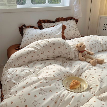 91家纺网 家纺一手货源 找家纺 （总）阿曼达 2023新款韩系ins风超柔亲肤水洗m花边印花四件套