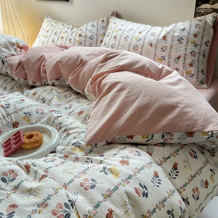 91家纺网 家纺一手货源 找家纺 （总）阿曼达 2024春夏直播新款母婴级泡泡m皱皱纱水洗m印花四件套