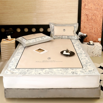 91家纺网 家纺一手货源 找家纺 橘滋 2024新款轻奢简约法式数码印花冰丝凉席-场景二 菲奥娜-粉