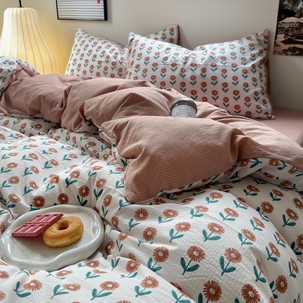 91家纺网 家纺一手货源 找家纺 （总）阿曼达 2024春夏直播新款母婴级泡泡m皱皱纱水洗m印花四件套