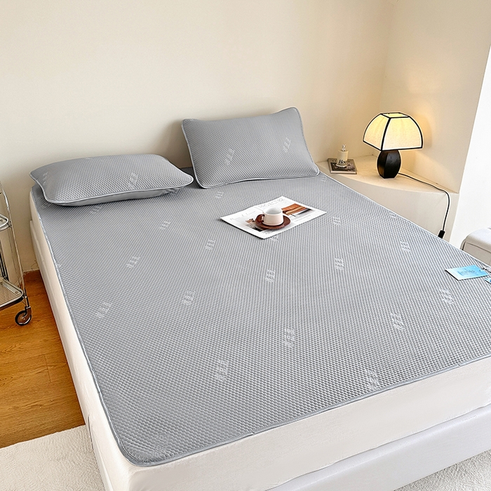 91家纺网 家纺一手货源 找家纺 凉百百 2024春夏新款冰豆豆凉感冰豆豆小米粒席空调席 绅士灰