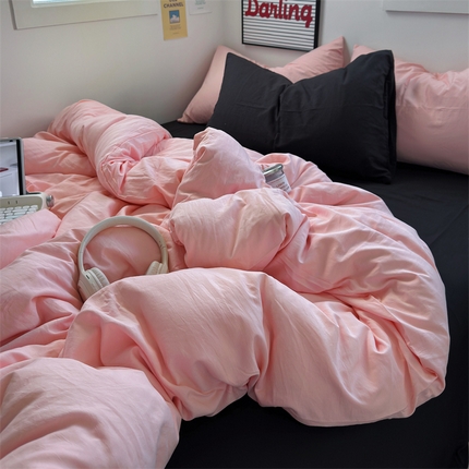 91家纺网 家纺一手货源 找家纺 （总）阿曼达2024新款ins博主风纯色黑色混搭学生四件套-禁止焦虑