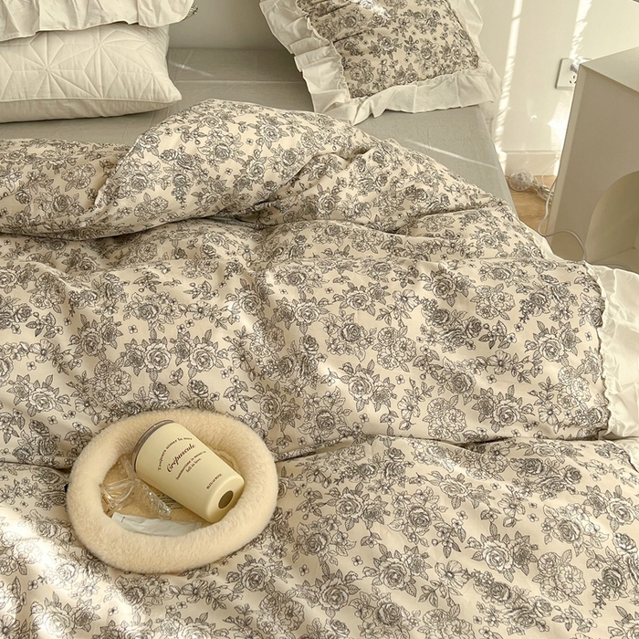 91家纺网 家纺一手货源 找家纺 昔可家纺 2024新款全棉白花边复古花系列四件套 莫里斯花房