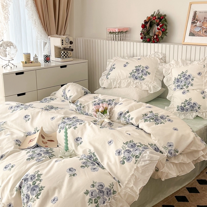 91家纺网 家纺一手货源 找家纺 昔可家纺 2024新款全棉白花边复古花系列四件套 法式蓝玫瑰