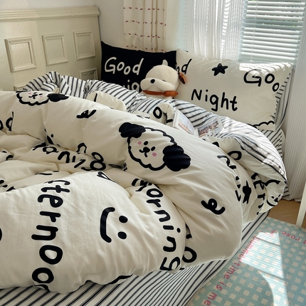 91家纺网 家纺一手货源 找家纺 （总）六巷胡同 2024新款INS元气减龄混搭大版枕套版卡通四件套