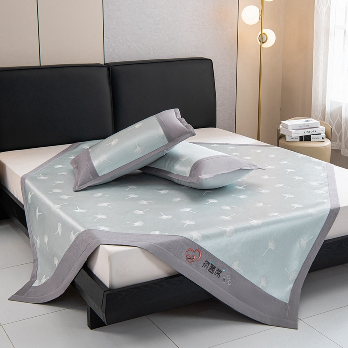 91家纺网 家纺一手货源 找家纺 爱宝被业 2025新款法式冰丝提花刺绣凉席 银杏 床单款