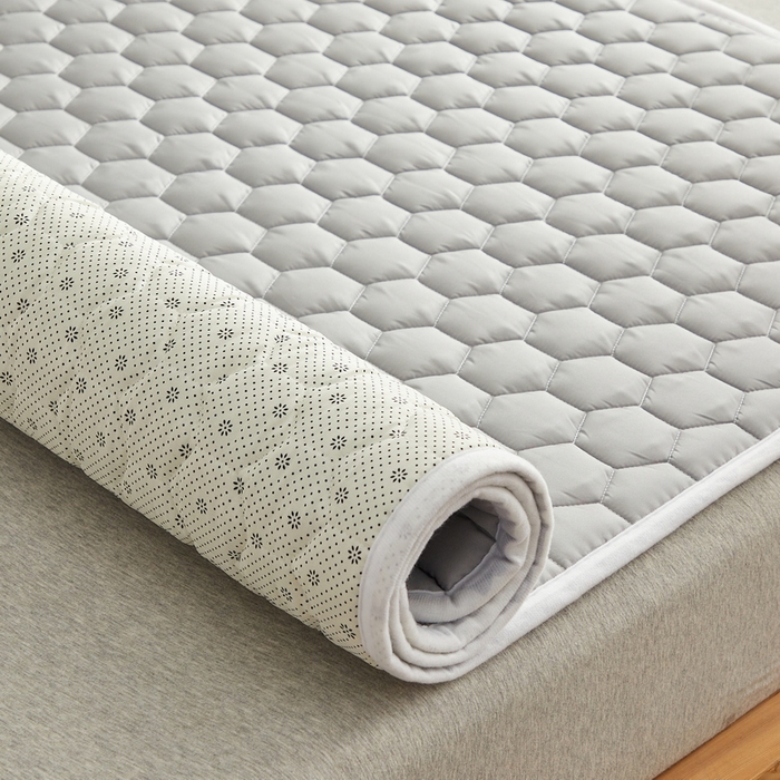 91家纺网 家纺一手货源 找家纺 祁恋婷家居 2024新款全棉夹棉羽丝棉床褥垫 全棉护垫-元气灰