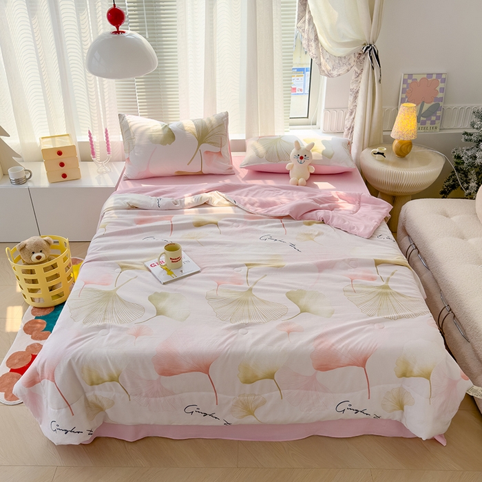 91家纺网 家纺一手货源 找家纺 慕尚家纺 2025新款亲肤泡泡棉卡通印花夏被单品夏被四件套 银杏叶