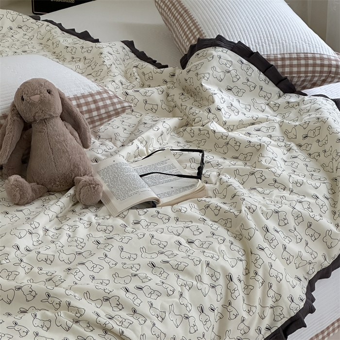 91家纺网 家纺一手货源 找家纺 洋铭区（原狠狠爱） 2024新款皱皱花边全棉夏被 糖果兔