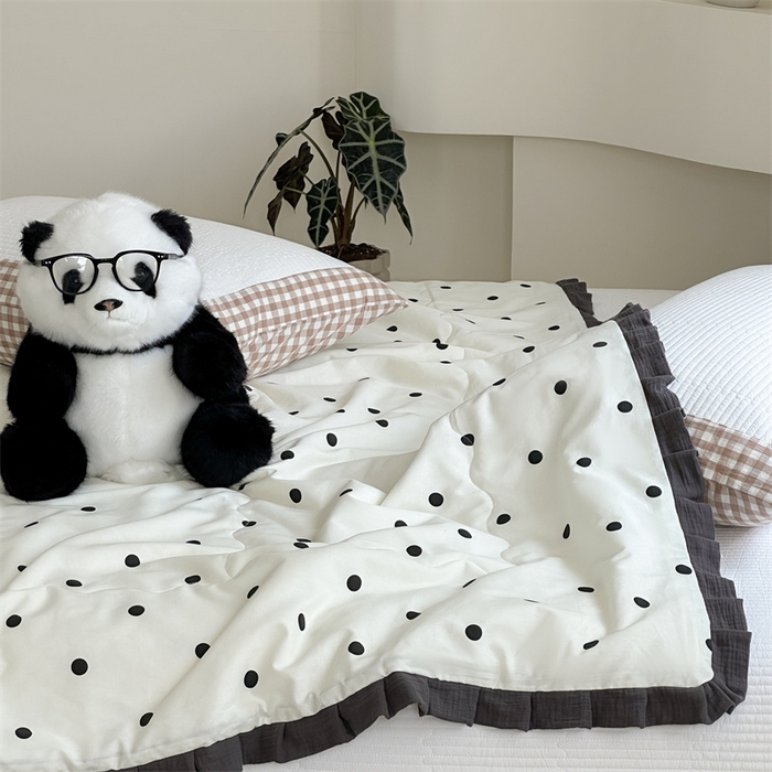 91家纺网 家纺一手货源 找家纺 洋铭区（原狠狠爱） 2024新款皱皱花边全棉夏被 黑色圆点