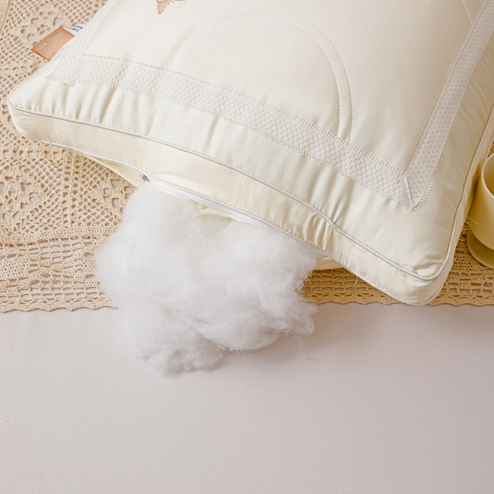 91家纺网 家纺一手货源 找家纺 爱尚家枕芯 2024新款蝴蝶刺绣枕头枕芯 米白48*74cm/只