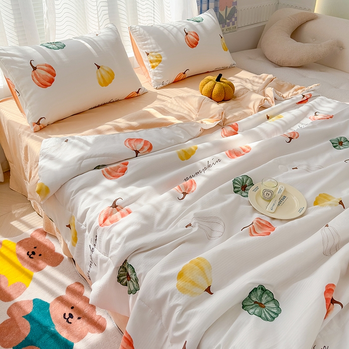 91家纺网 家纺一手货源 找家纺 慕尚家纺 2025新款亲肤泡泡棉卡通印花夏被单品夏被四件套 南瓜乐园