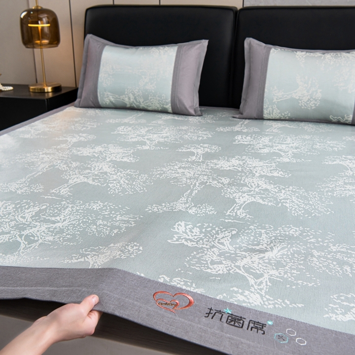 91家纺网 家纺一手货源 找家纺 爱宝被业 2025新款法式冰丝提花刺绣凉席 密林 床单款