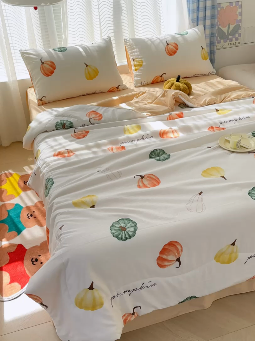 91家纺网 家纺一手货源 找家纺 慕尚家纺 2025新款亲肤泡泡棉卡通印花夏被单品夏被四件套 南瓜乐园