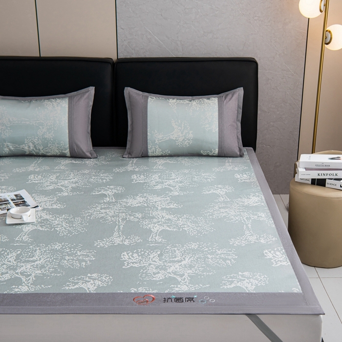 91家纺网 家纺一手货源 找家纺 爱宝被业 2025新款法式冰丝提花刺绣凉席 密林 床单款