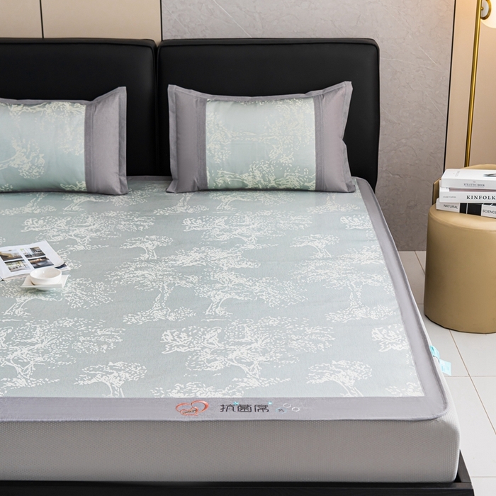 91家纺网 家纺一手货源 找家纺 爱宝被业 2025新款法式冰丝提花刺绣凉席 密林 床笠款