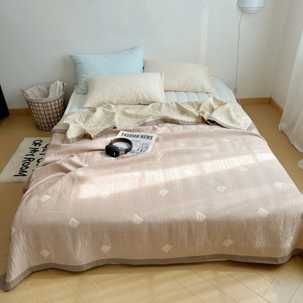 91家纺网 家纺一手货源 找家纺 （总）桃喜 2024新款A类全棉提花三层纱夏被