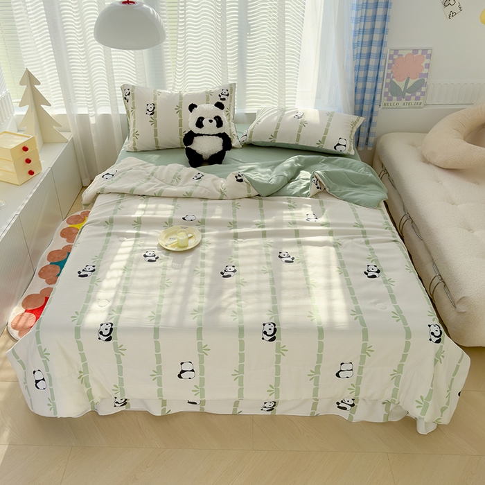 91家纺网 家纺一手货源 找家纺 慕尚家纺 2025新款亲肤泡泡棉卡通印花夏被单品夏被四件套 熊猫