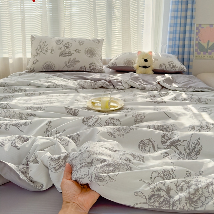 91家纺网 家纺一手货源 找家纺 慕尚家纺 2025新款亲肤泡泡棉卡通印花夏被单品夏被四件套 玫瑰花园
