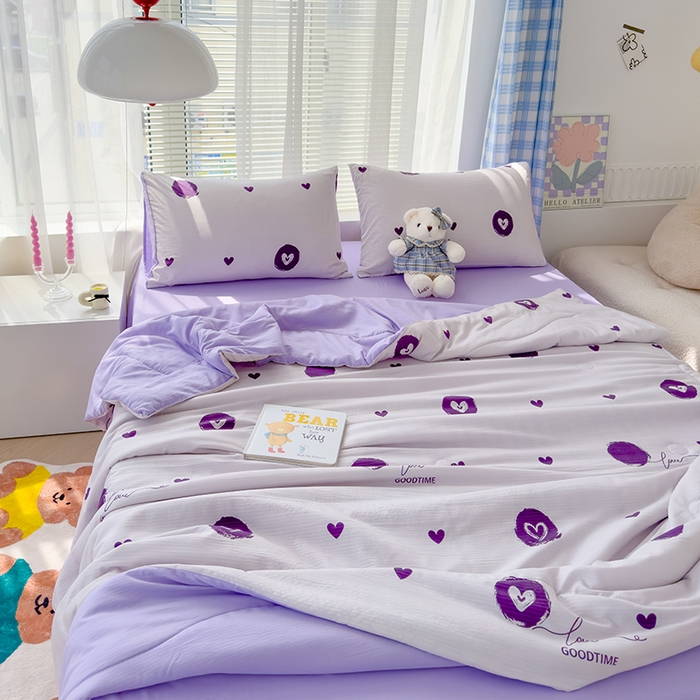 91家纺网 家纺一手货源 找家纺 慕尚家纺 2025新款亲肤泡泡棉卡通印花夏被单品夏被四件套 怦然心动