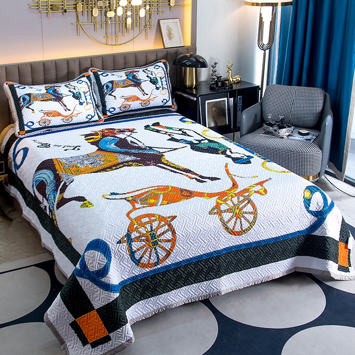 91家纺网 家纺一手货源 找家纺 爵仕家纺 2025新款凉感真丝床盖三件套 驯马人