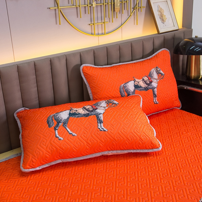 91家纺网 家纺一手货源 找家纺 爵仕家纺 2025新款凉感真丝床盖三件套 郎世宁马