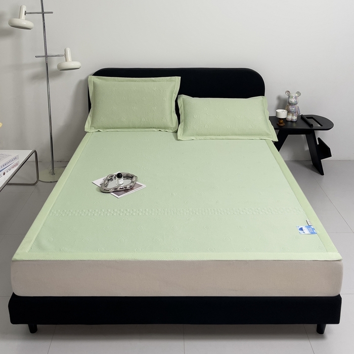 91家纺网 家纺一手货源 找家纺 凉百百 2024新款冰豆豆爱心款凉席冰丝凉席可折叠设计量大价优 爱心款-绿