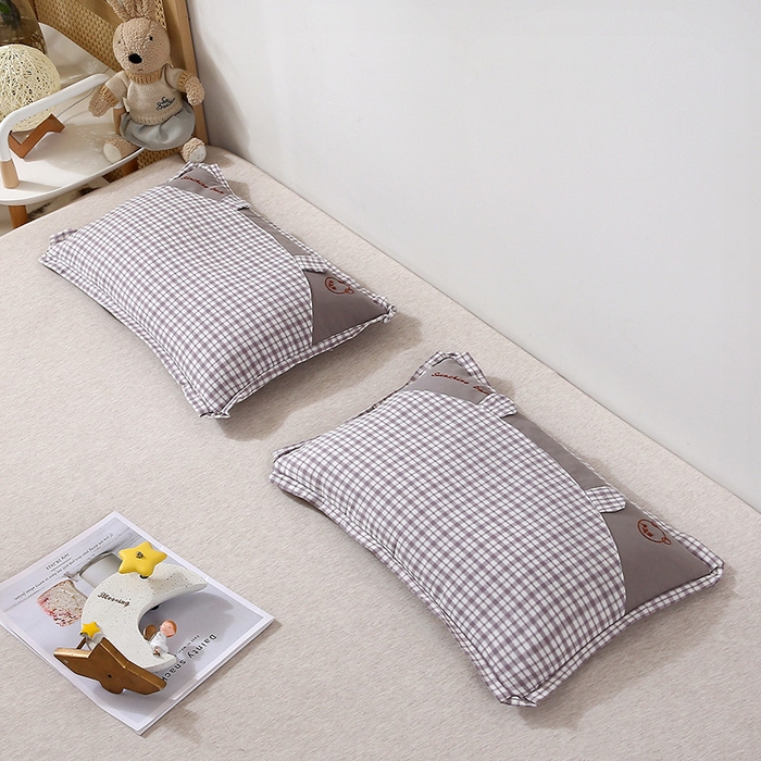 91家纺网 家纺一手货源 找家纺 梦叶草 2024新款全棉水洗棉儿童枕头纯荞麦枕芯小熊格子30×50cm荞麦枕 小熊耳朵方格荞麦枕-灰色30*50/只