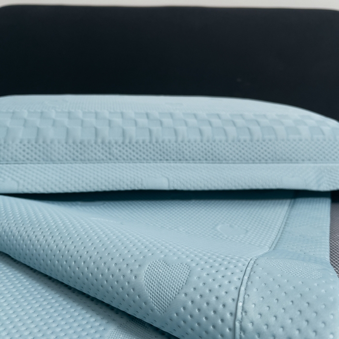 91家纺网 家纺一手货源 找家纺 凉百百 2024新款冰豆豆爱心款凉席冰丝凉席可折叠设计量大价优 爱心款-蓝