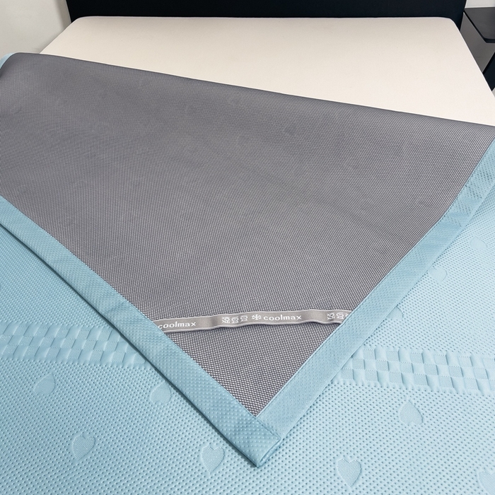 91家纺网 家纺一手货源 找家纺 凉百百 2024新款冰豆豆爱心款凉席冰丝凉席可折叠设计量大价优 爱心款-蓝