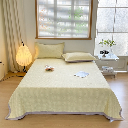 91家纺网 家纺一手货源 找家纺 （总）期遇家居 2024新款酵素洗双面天丝床盖山茶花系列莫代尔床盖可机洗夹棉床盖