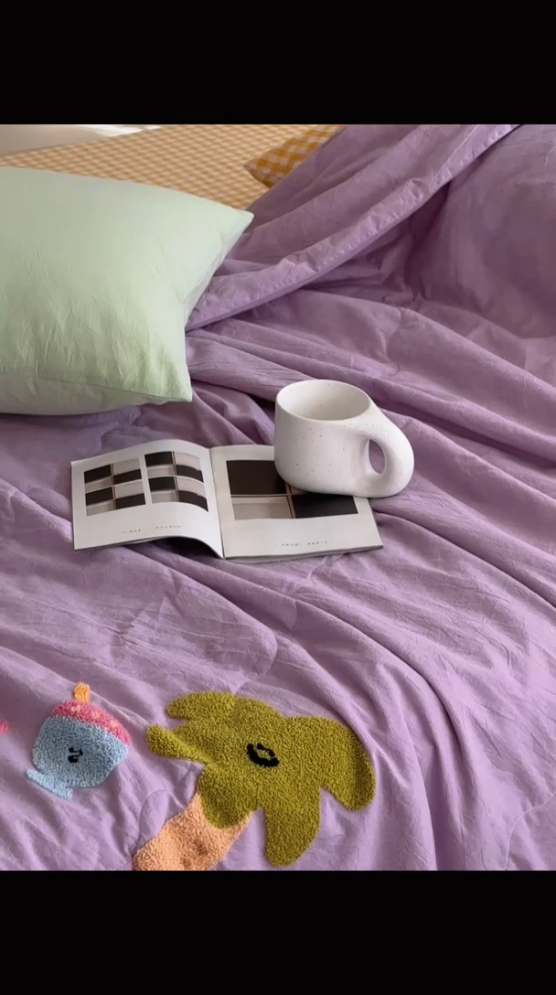 91家纺网 家纺一手货源 找家纺 洋铭区（原狠狠爱） 2024新款毛巾绣水洗棉夏被四件套 芋香小树