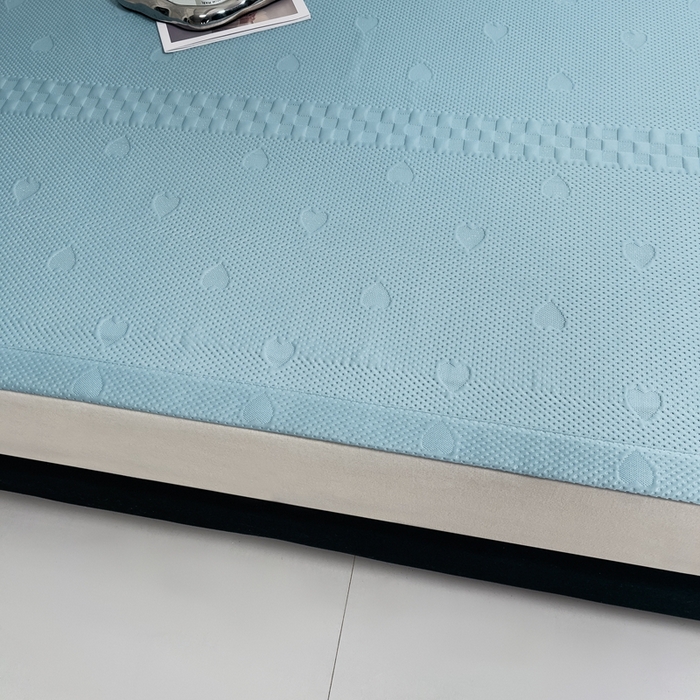 91家纺网 家纺一手货源 找家纺 凉百百 2024新款冰豆豆爱心款凉席冰丝凉席可折叠设计量大价优 爱心款-蓝