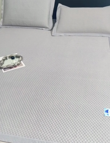 91家纺网 家纺一手货源 找家纺 凉百百 2024新款冰豆豆大豆款凉席冰丝席可折叠收纳直播优选 大豆款-灰