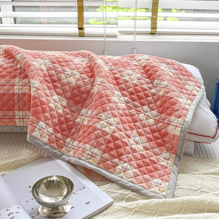 91家纺网 家纺一手货源 找家纺 爱港家纺 2024新款全棉水洗色织绗缝双人长枕巾 情侣款枕套 防滑枕巾 大加州-橙