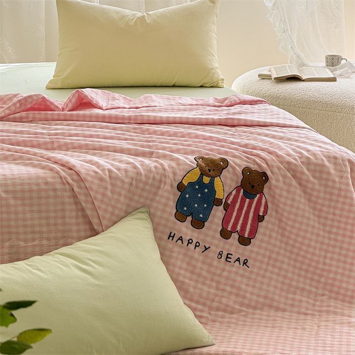 91家纺网 家纺一手货源 找家纺 （总）洋铭区（原狠狠爱） 2024新款毛巾绣水洗棉夏被四件套