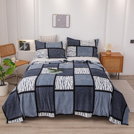 91家纺网 家纺一手货源 找家纺 （总）丹本家纺 2025新款跨境格子款抽条魔法绒印花毛毯盖毯