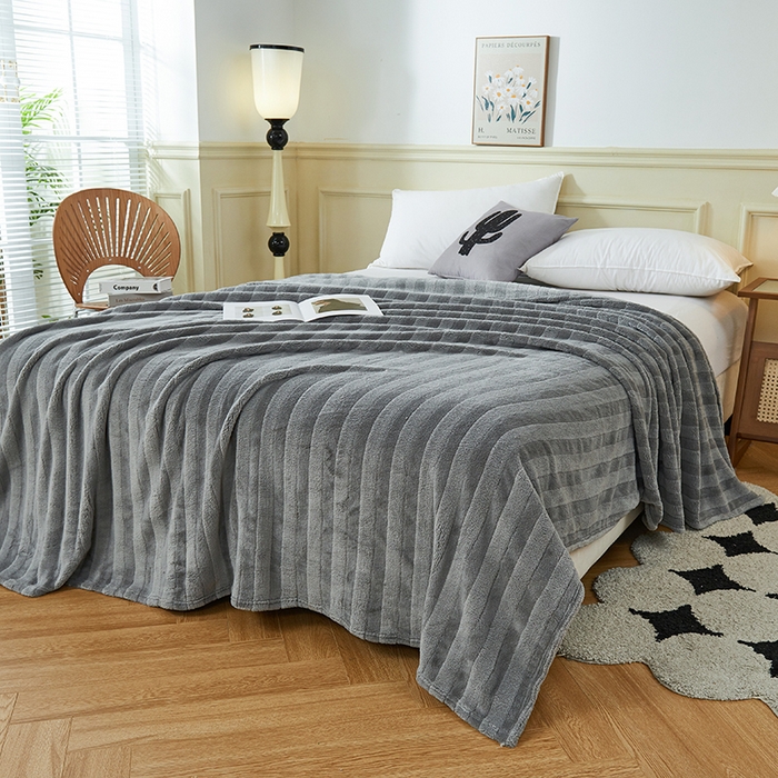 91家纺网 家纺一手货源 找家纺 馨米莱家纺 2024新款塔芙蓉多功能盖毯 灰色