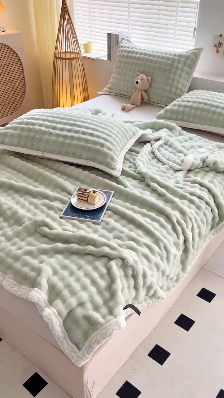 91家纺网 家纺一手货源 找家纺 芸锦豪 2024新款仿兔毛泡泡绒毛毯-包边款毛毯 茶绿-包边款