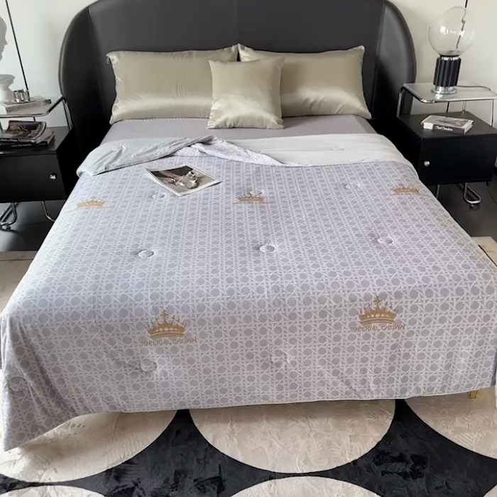 91家纺网 家纺一手货源 找家纺 小芽 2024新款凉感丝夏被 杜尔克