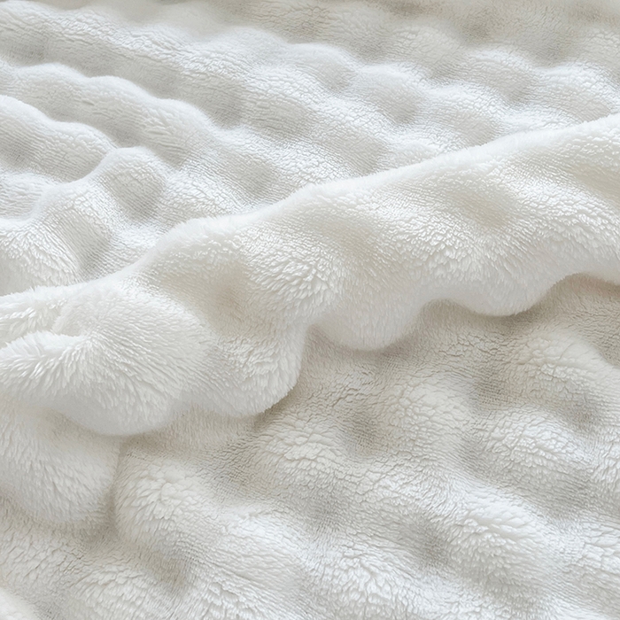 91家纺网 家纺一手货源 找家纺 芸锦豪 2024新款仿兔毛泡泡绒毛毯-包边款毛毯 米白-包边款