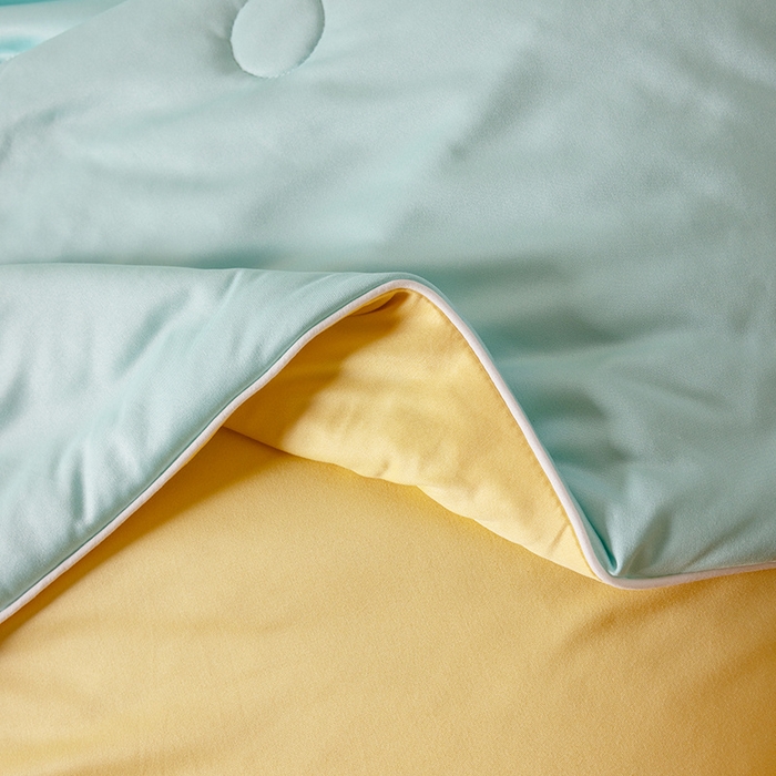 91家纺网 家纺一手货源 找家纺 小芽 2024新款凉感丝夏被 水绿+黄