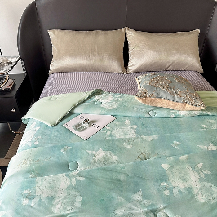 91家纺网 家纺一手货源 找家纺 小芽 2024新款凉感丝夏被 清芙蓉