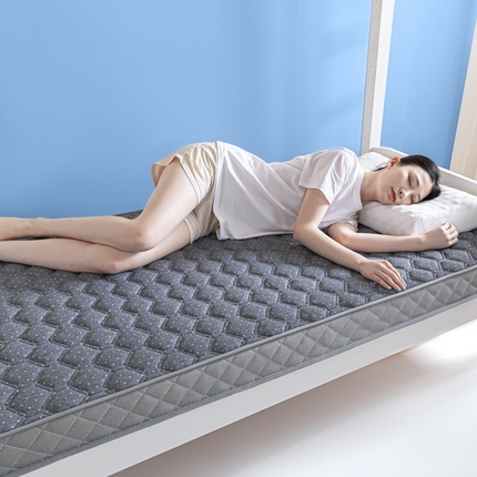 91家纺网 家纺一手货源 找家纺 东宇床垫 2024新款A类针织护脊乳胶床垫-立体款-大床立体-梦幻灰（6公分）